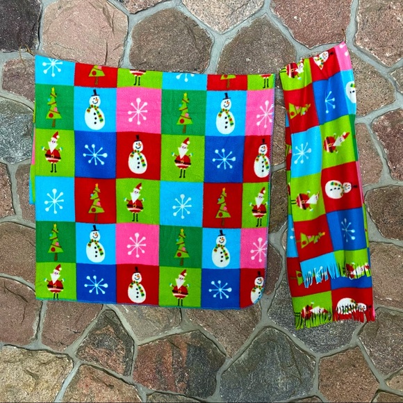 fleece scarf and matching throw. - Picture 1 of 3
